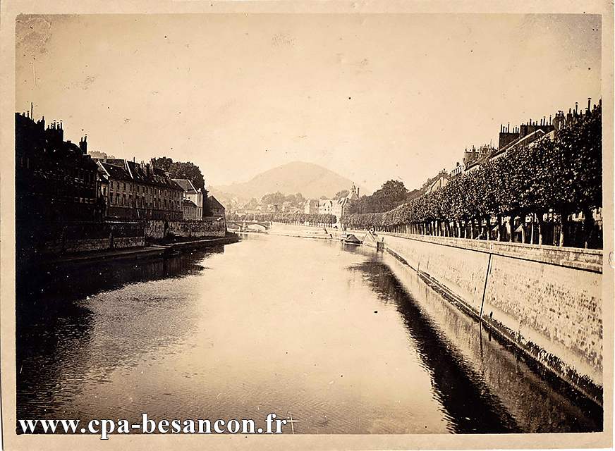 BESANÇON - Le Doubs - Vue prise du pont Battant